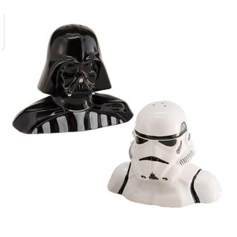 Star Wars Darth Vader and Stormtrooper salt and pepper shaker